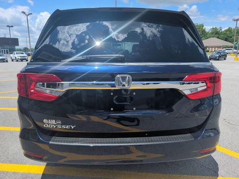 Used 2018 Honda Odyssey LX image 6