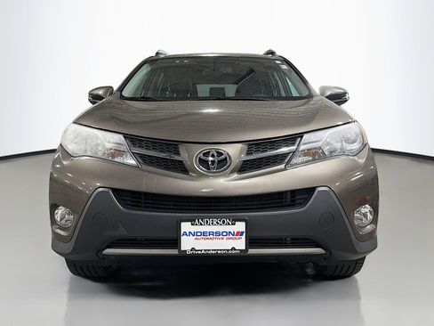 Used 2014 Toyota RAV4 Limited AWD/4WD image 2