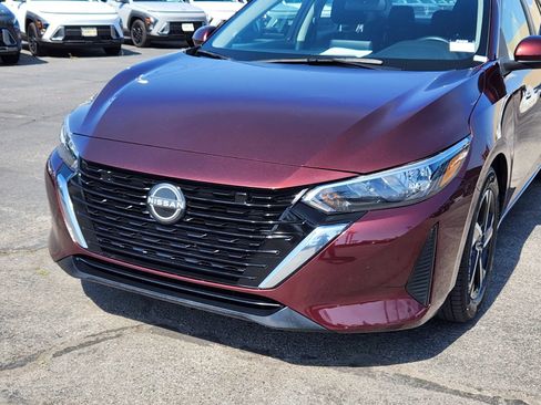 Used 2024 Nissan Sentra SV FWD image 10