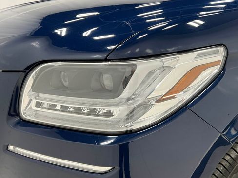Used 2019 Lincoln Navigator L Reserve image 36