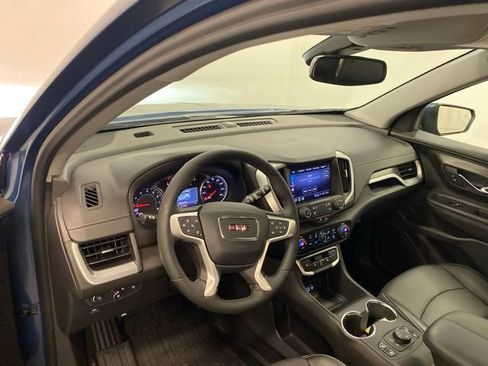 Used 2024 GMC Terrain SLT w/ LPO, Floor Liner Package AWD/4WD image 7