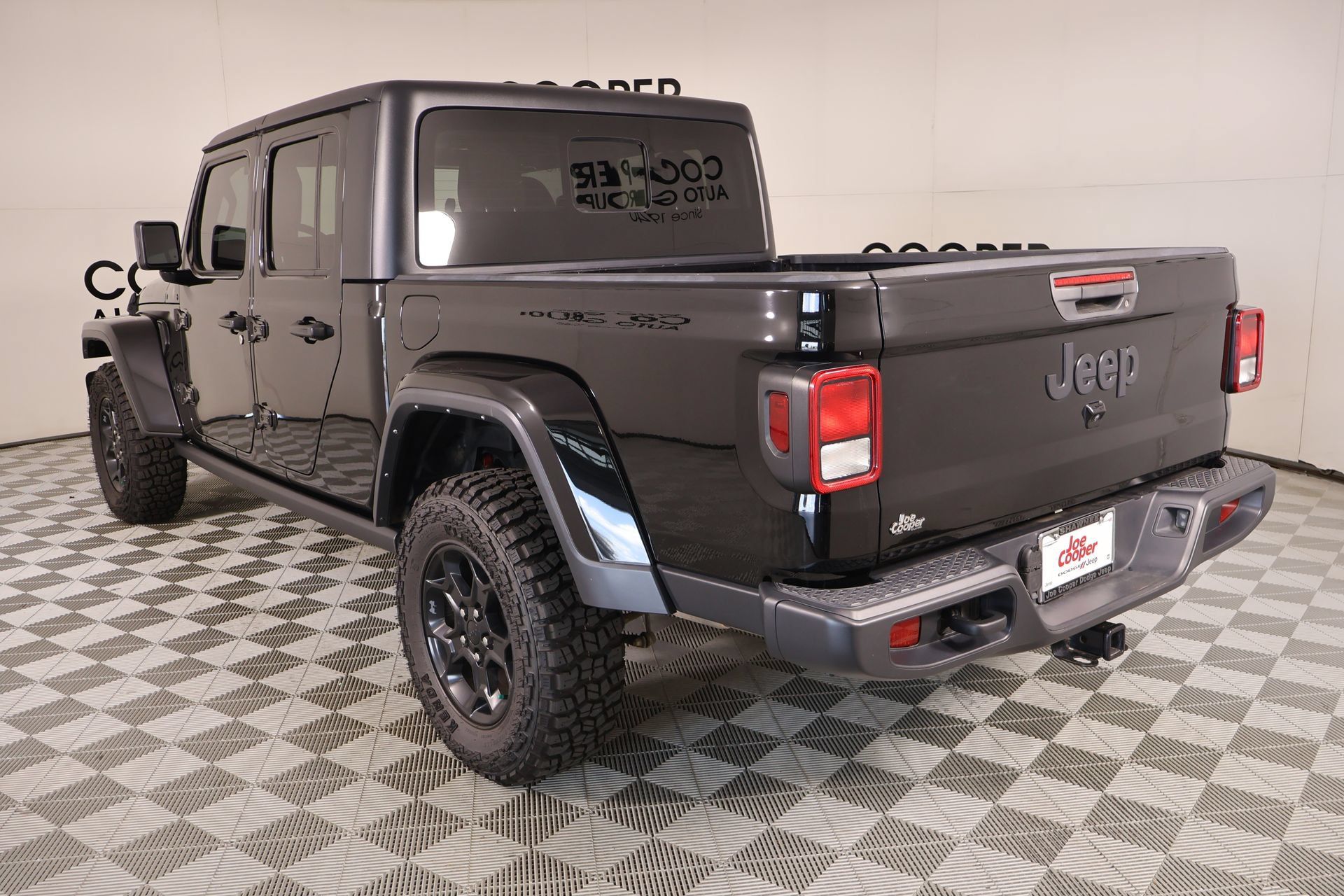 Used 2023 Jeep Gladiator Sport AWD/4WD image 22