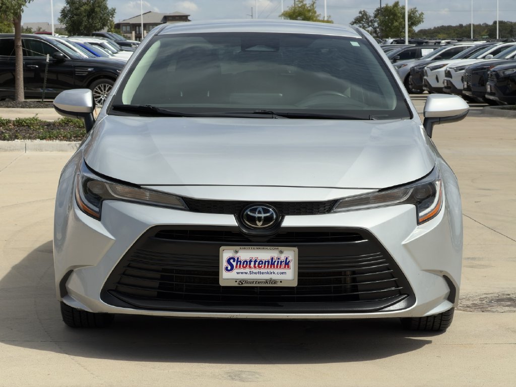 Used 2024 Toyota Corolla LE FWD image 8