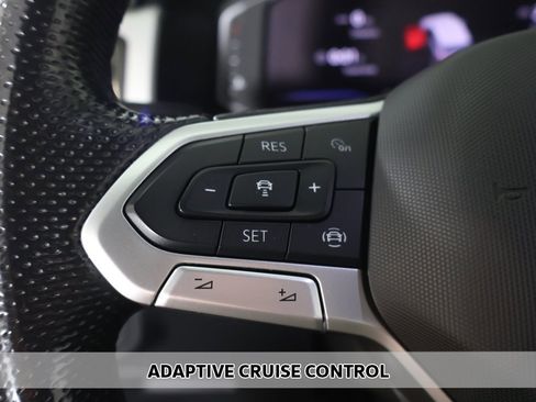 Used 2020 Volkswagen Atlas Cross Sport SEL Premium R-Line image 6