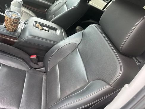 Used 2019 GMC Yukon SLT AWD/4WD image 12