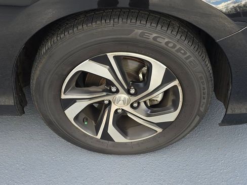 Used 2016 Honda Accord LX image 9
