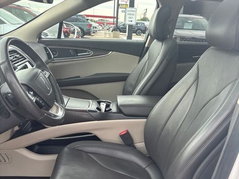 Used 2019 Lincoln Nautilus Reserve AWD/4WD image 13