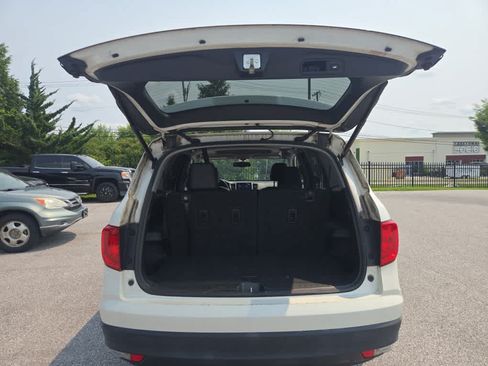 Used 2017 Honda Pilot EX-L image 4