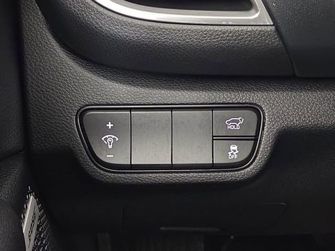 Certified 2025 Kia Seltos SX image 28