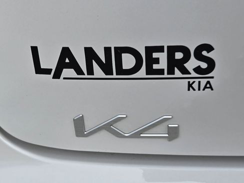 New 2026 Kia K4 LX image 36