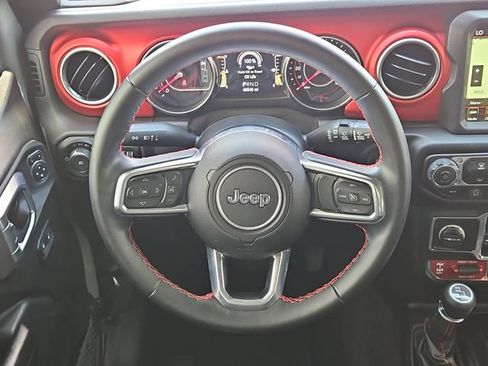 Used 2021 Jeep Wrangler Unlimited Rubicon w/ Xtreme Recon 35" Tire Package AWD/4WD image 22