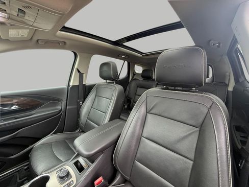 Used 2019 GMC Terrain Denali w/ LPO, Floor Liner Package AWD/4WD image 40