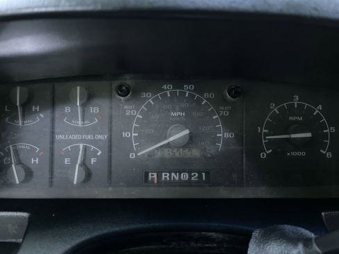 Used 1996 Ford Bronco XLT image 19