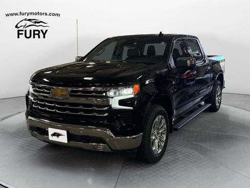 Used 2024 Chevrolet Silverado 1500 LTZ AWD/4WD image 7