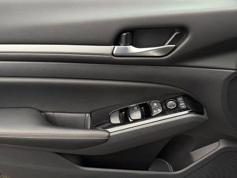 New 2025 Nissan Altima 2.5 SR w/ SR Premium Package image 20