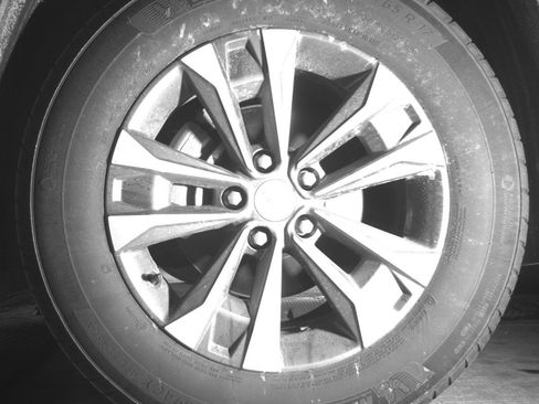 Used 2025 Chevrolet Equinox LT image 12