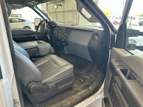 Used 2011 Ford F250 XL w/ PWR Equipment Group RWD image 14