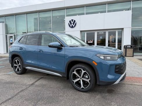 New 2026 Volkswagen Tiguan SE AWD/4WD image 1