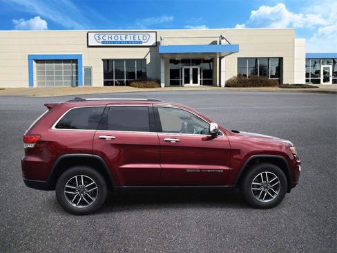 Used 2021 Jeep Grand Cherokee Limited w/ Trailer Tow Group IV AWD/4WD image 2