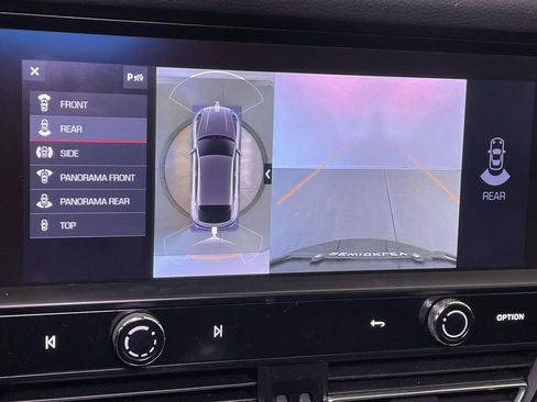 Used 2022 Porsche Macan image 32