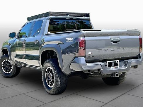 Used 2024 Toyota Tacoma TRD Off-Road w/ TRD Off Road Upgrade Package AWD/4WD image 12