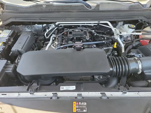 Used 2023 Chevrolet Colorado W/T RWD image 31