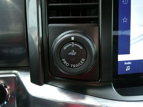 Used 2022 Ford F150 Lariat AWD/4WD image 30