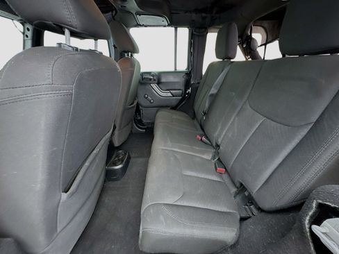 Used 2015 Jeep Wrangler Unlimited Sport w/ Connectivity Group AWD/4WD image 15