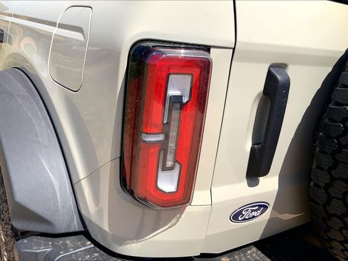 New 2026 Ford Bronco Badlands AWD/4WD image 14
