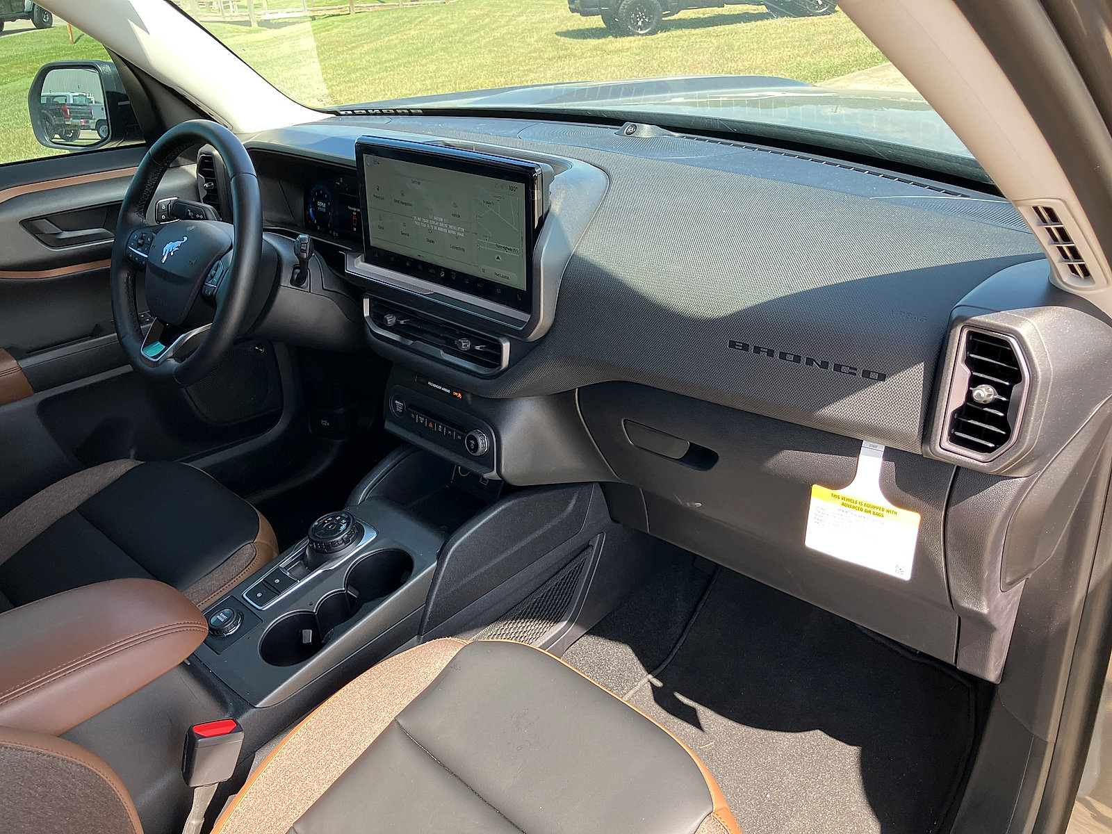 Used 2025 Ford Bronco Sport Outer Banks w/ Outer Banks Tech Package+ AWD/4WD image 12