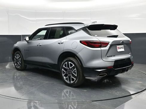Used 2025 Chevrolet Blazer RS AWD/4WD image 10