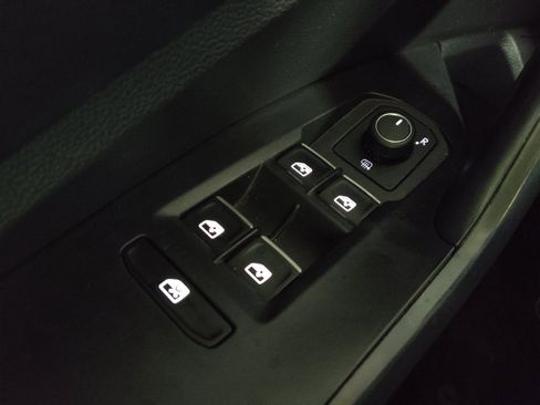 Used 2025 Volkswagen Jetta S FWD image 27