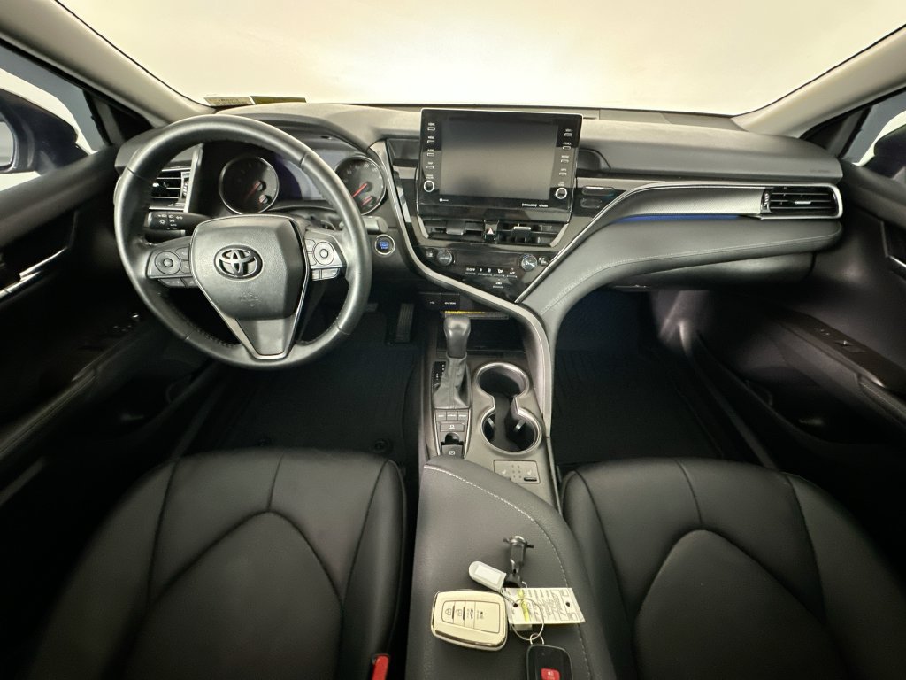 Used 2021 Toyota Camry XSE FWD image 10