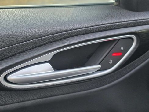 Used 2018 Alfa Romeo Giulia RWD image 62