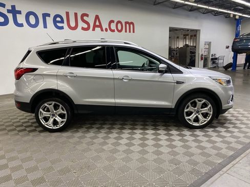 Used 2019 Ford Escape Titanium image 15