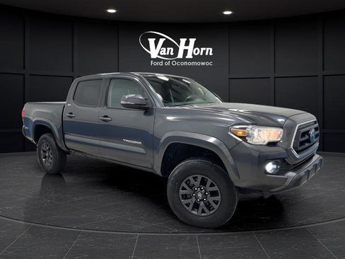 Used 2023 Toyota Tacoma SR5 w/ Technology Package AWD/4WD image 1