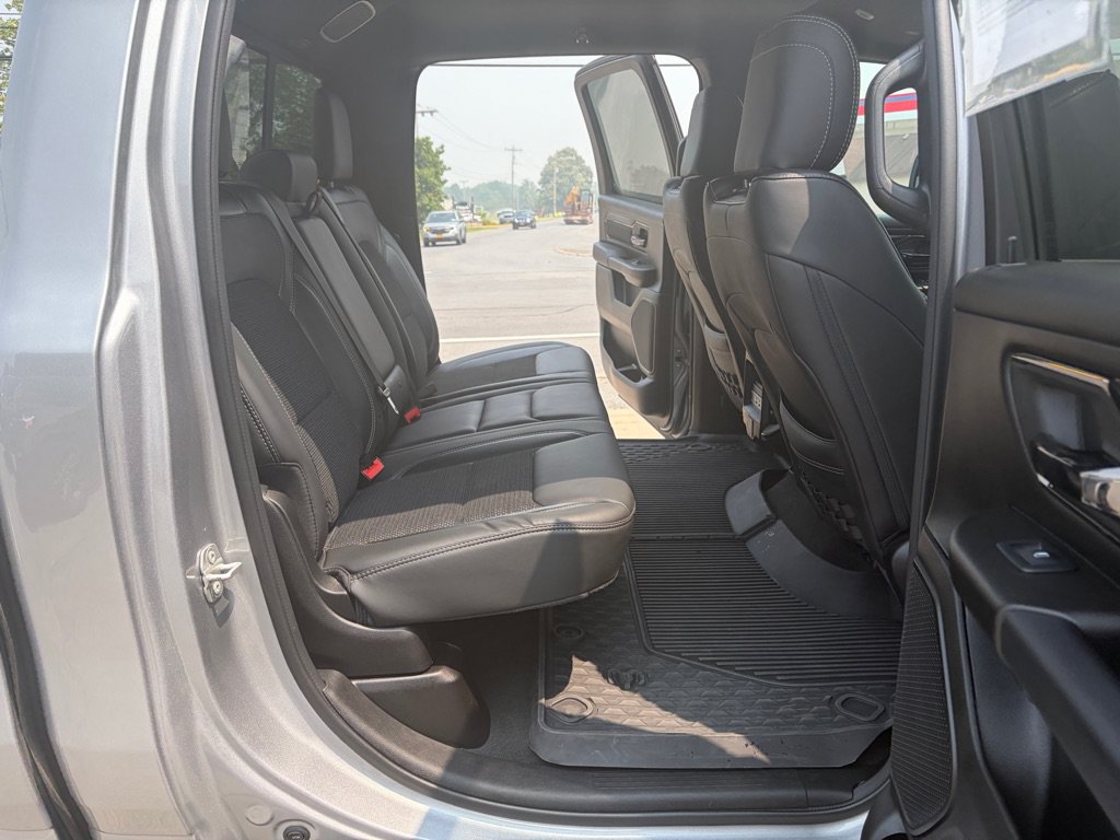 Used 2024 RAM 1500 Big Horn AWD/4WD image 29