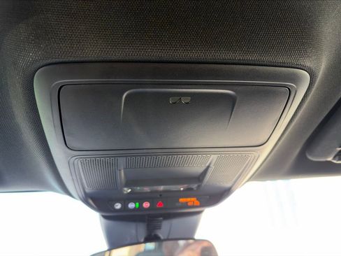 Used 2025 Chevrolet Traverse LT w/ LPO, Floor Liner Package image 26