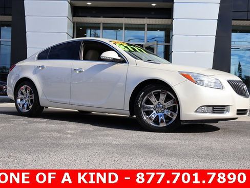 Used 2013 Buick Regal Premium image 2