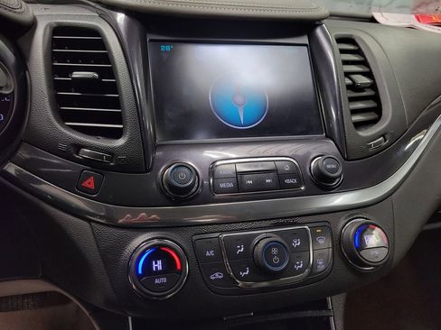 Used 2017 Chevrolet Impala LT image 15