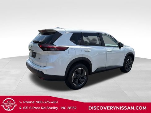 Certified 2024 Nissan Rogue SV FWD image 6