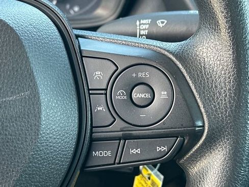 Used 2023 Toyota Corolla LE FWD image 19
