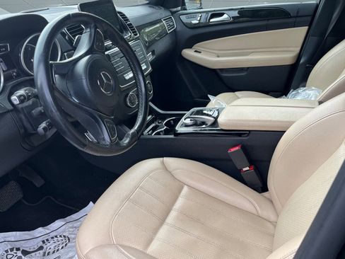 Used 2017 Mercedes-Benz GLS 450 4MATIC image 3