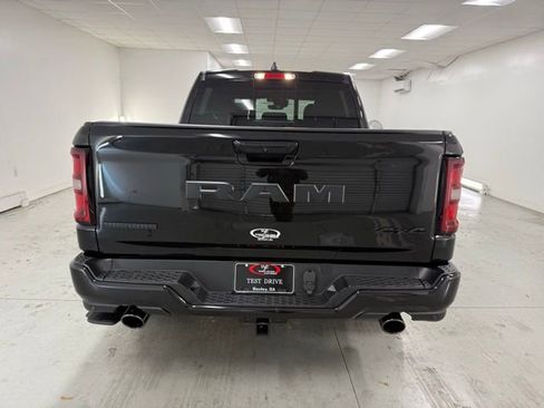 New 2026 RAM 1500 4x4 Crew Cab image 7