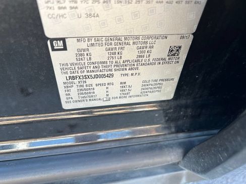 Used 2018 Buick Envision Premium AWD/4WD image 15