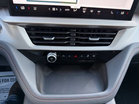 New 2026 Ford Explorer Active w/ Active Comfort Package RWD image 26