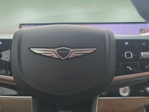Used 2026 Genesis GV70 2.5T AWD/4WD image 17
