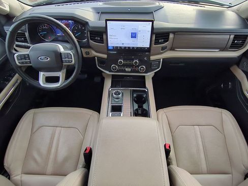 Used 2024 Ford Expedition Limited image 15