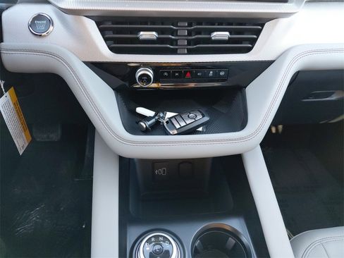 New 2026 Ford Explorer Active w/ Active Comfort Package image 36