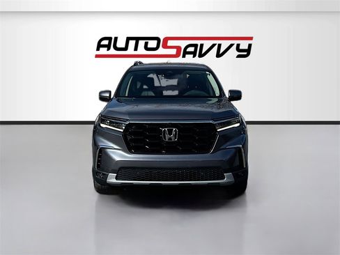 Used 2025 Honda Pilot Elite image 2